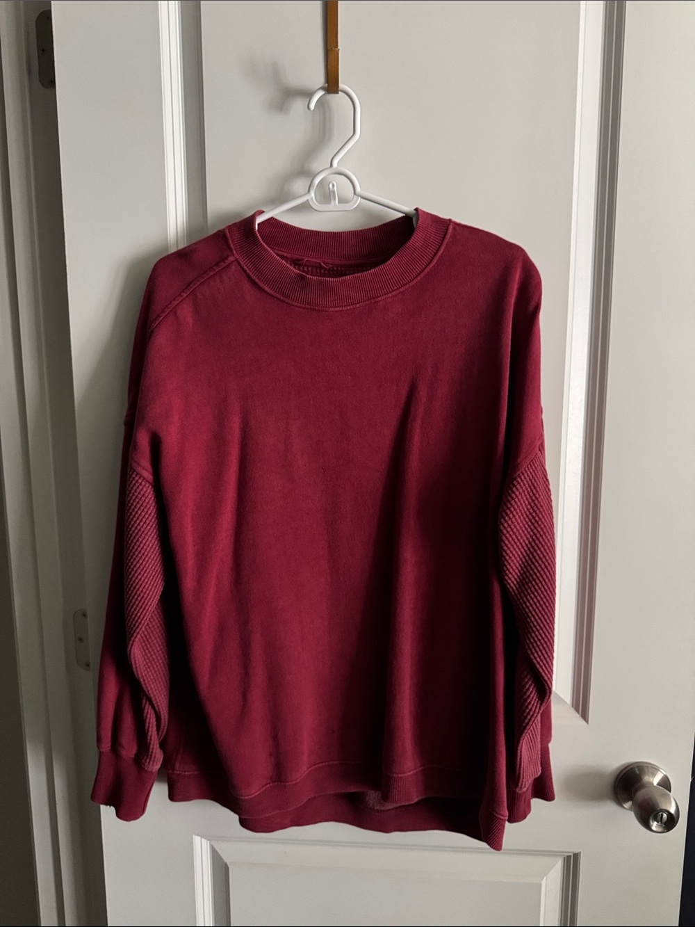 aerie Ribbed Crewneck Sweatshirt in Burgundy